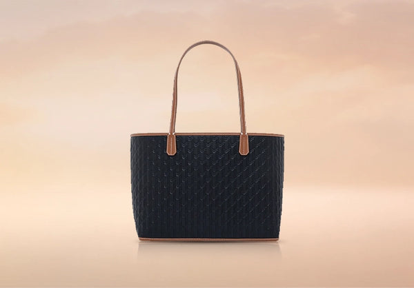 Travel_Tote_5b55d229-799f-4965-bc7e-4aaf14702780