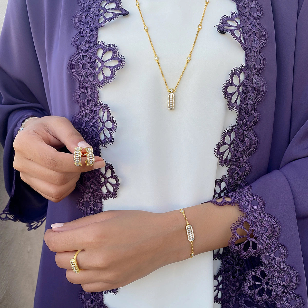 Fyne / Simple Necklace Gold