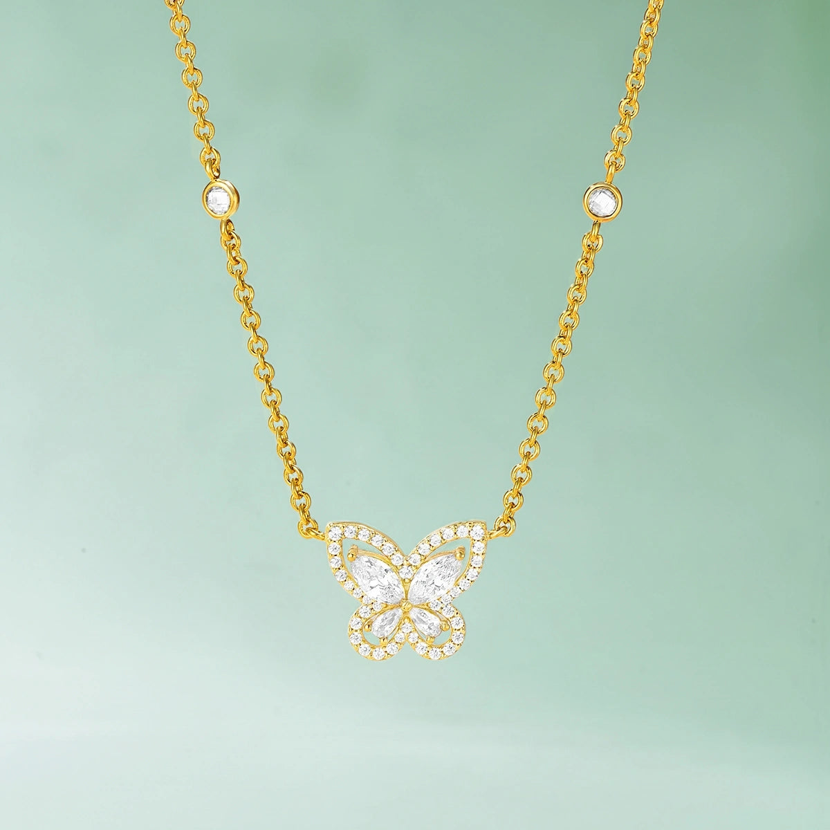Butterfly / Necklace Gold