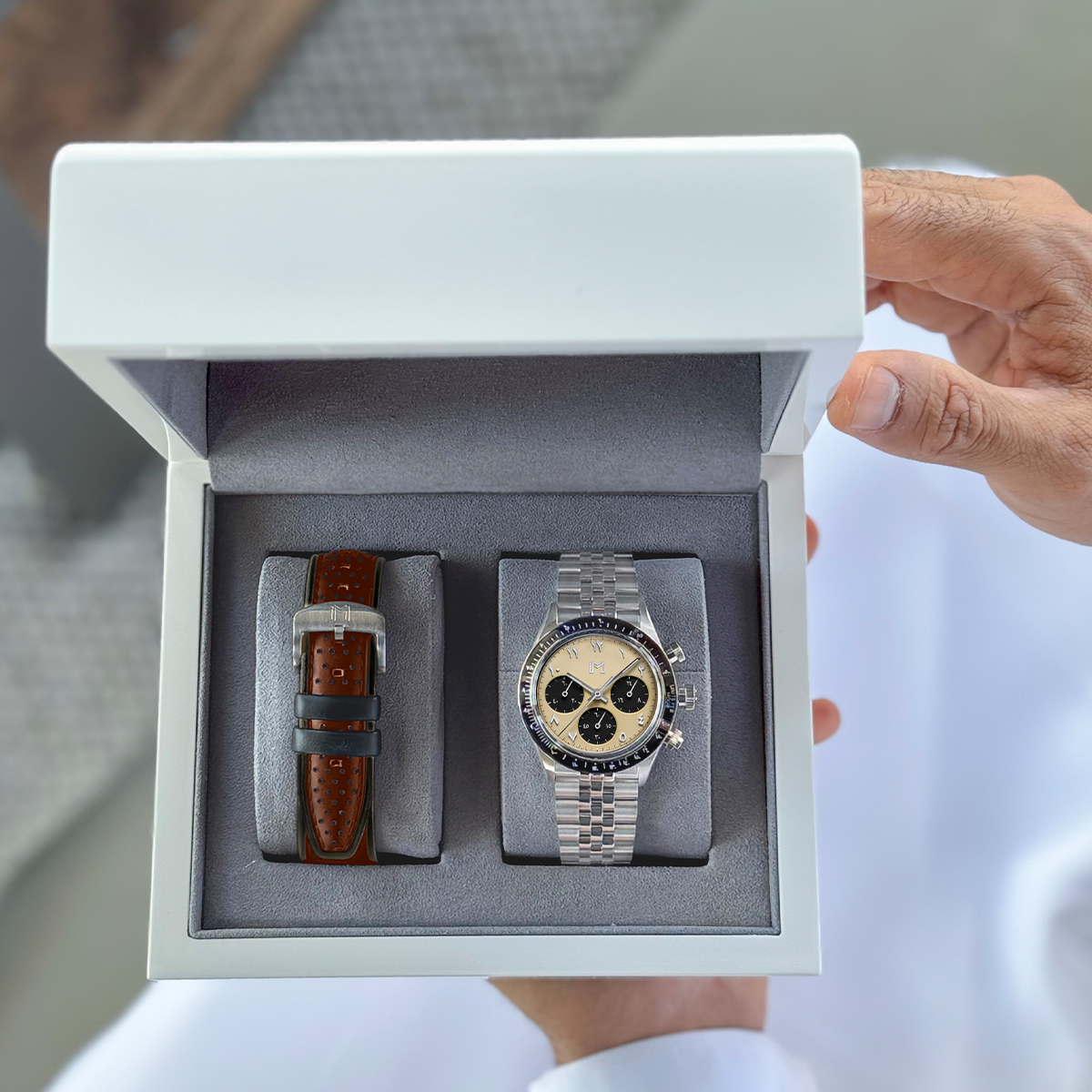 FST_LIFETSYLEWeb_0000_21_Retouch-to-FST12-_-Strap-FST02-_tan-arabic-numerals-_-tan-strap__Edited_b1a16698-f669-479d-a5d5-625439cb15de | MINIMALIST