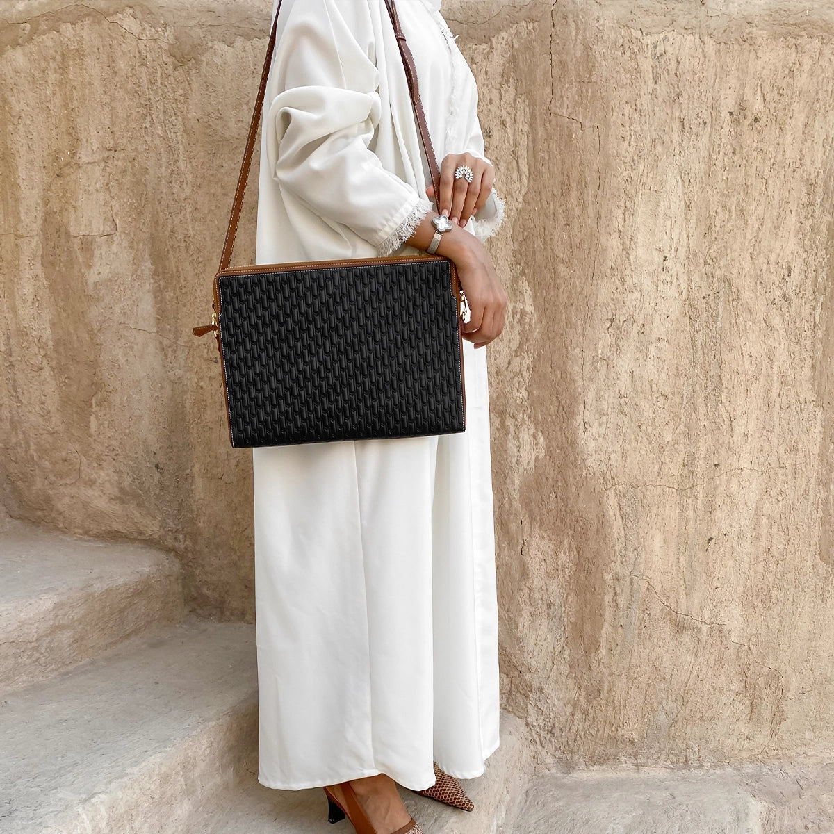 Laptop Sleeve / Black & Tan