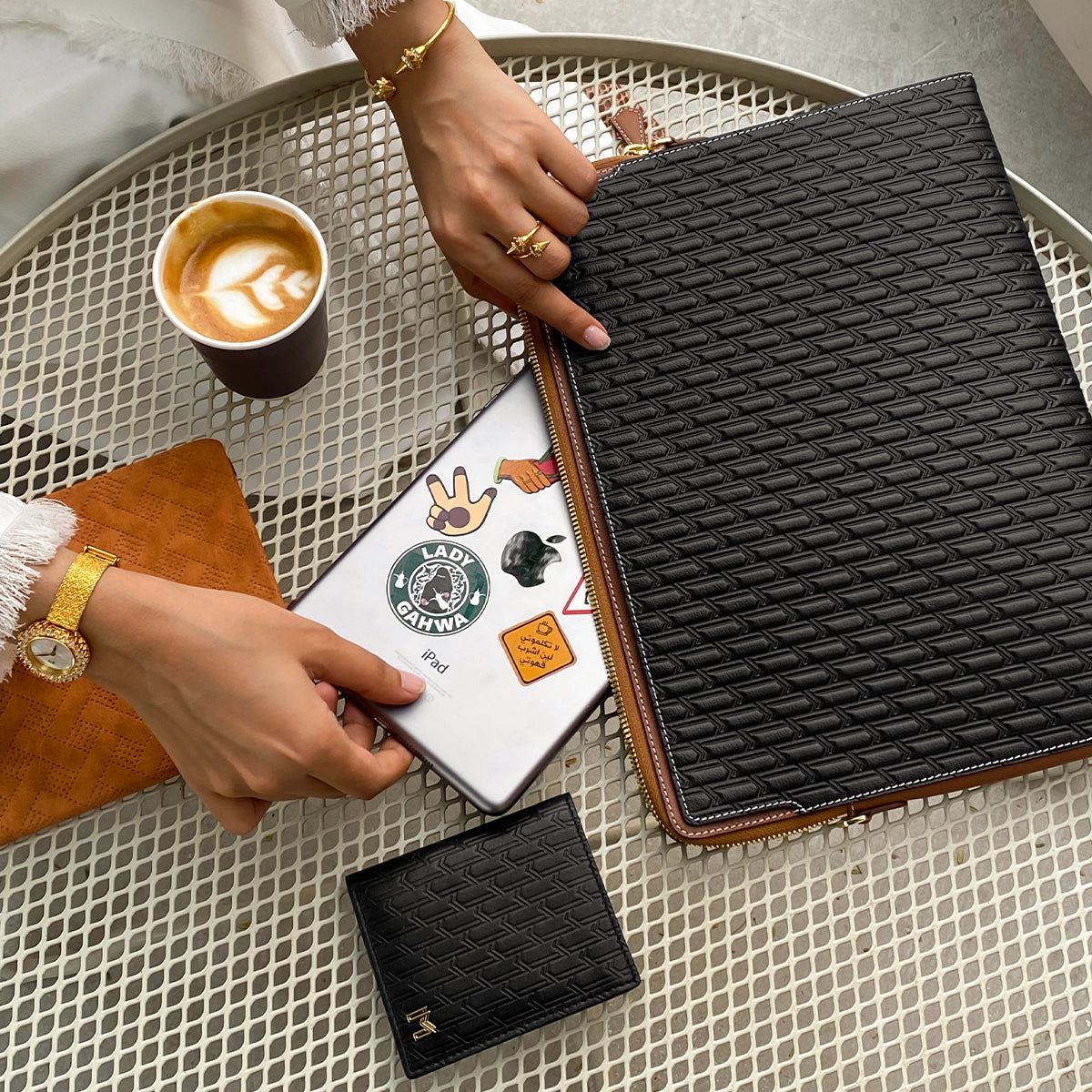 Laptop Sleeve / Black & Tan
