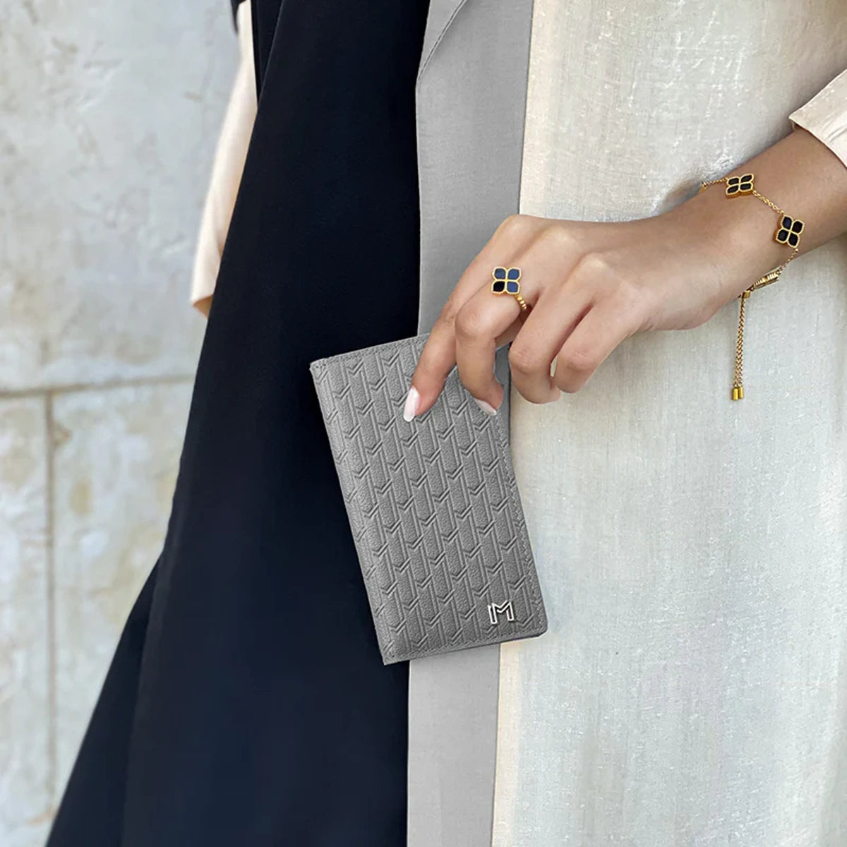 Camel Leather Grey / Silver