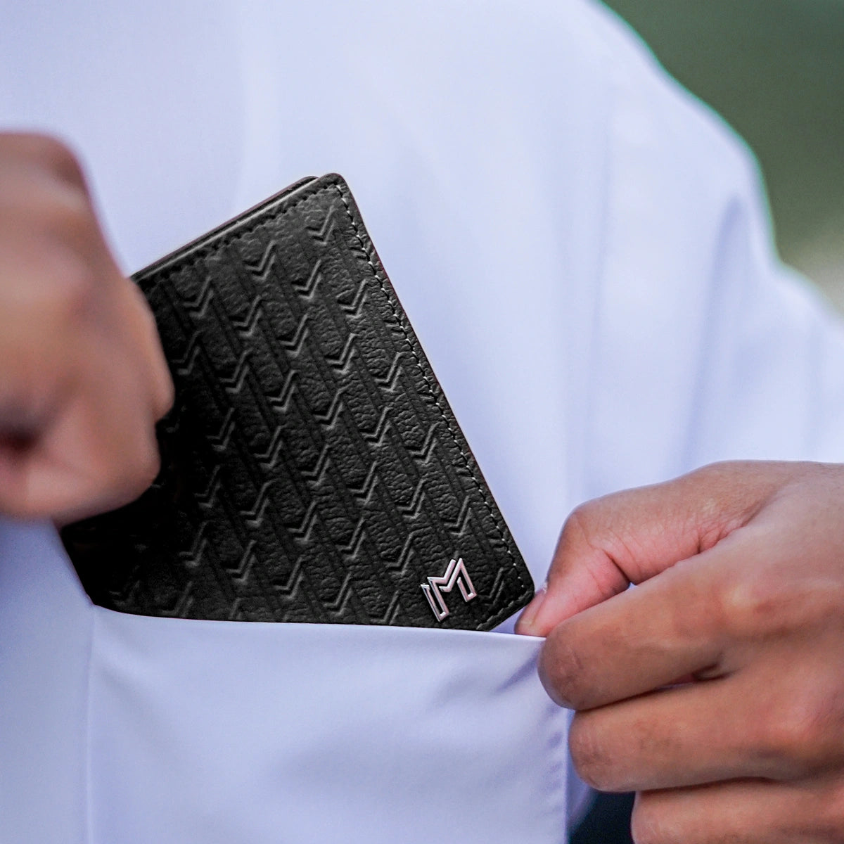 Camel Leather Black / Silver