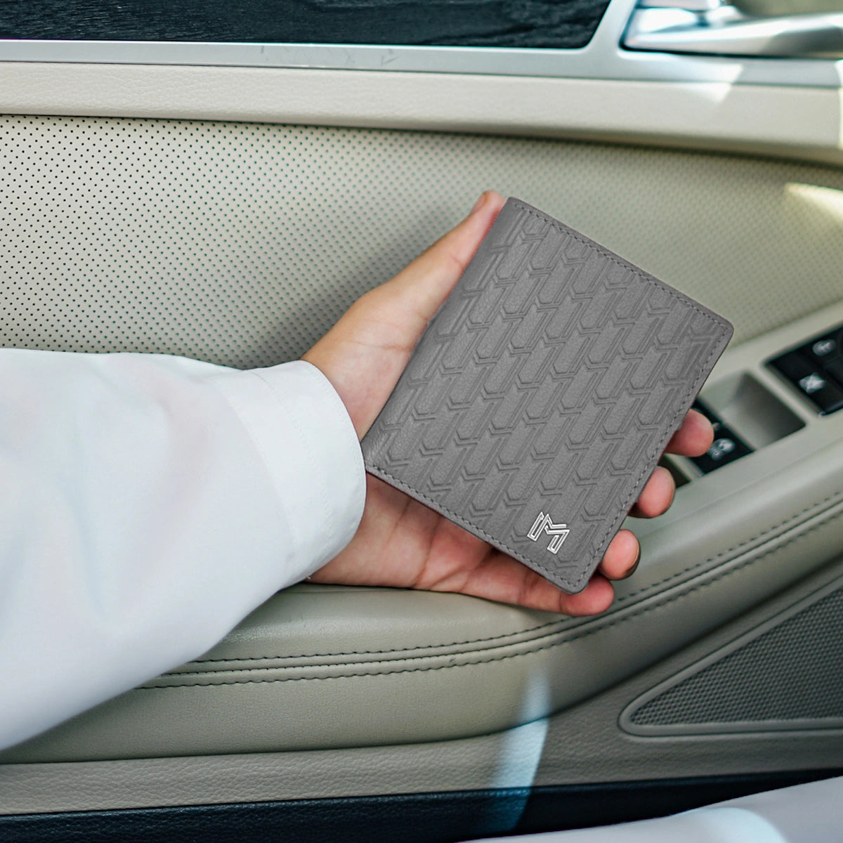 Camel Leather Grey / Silver