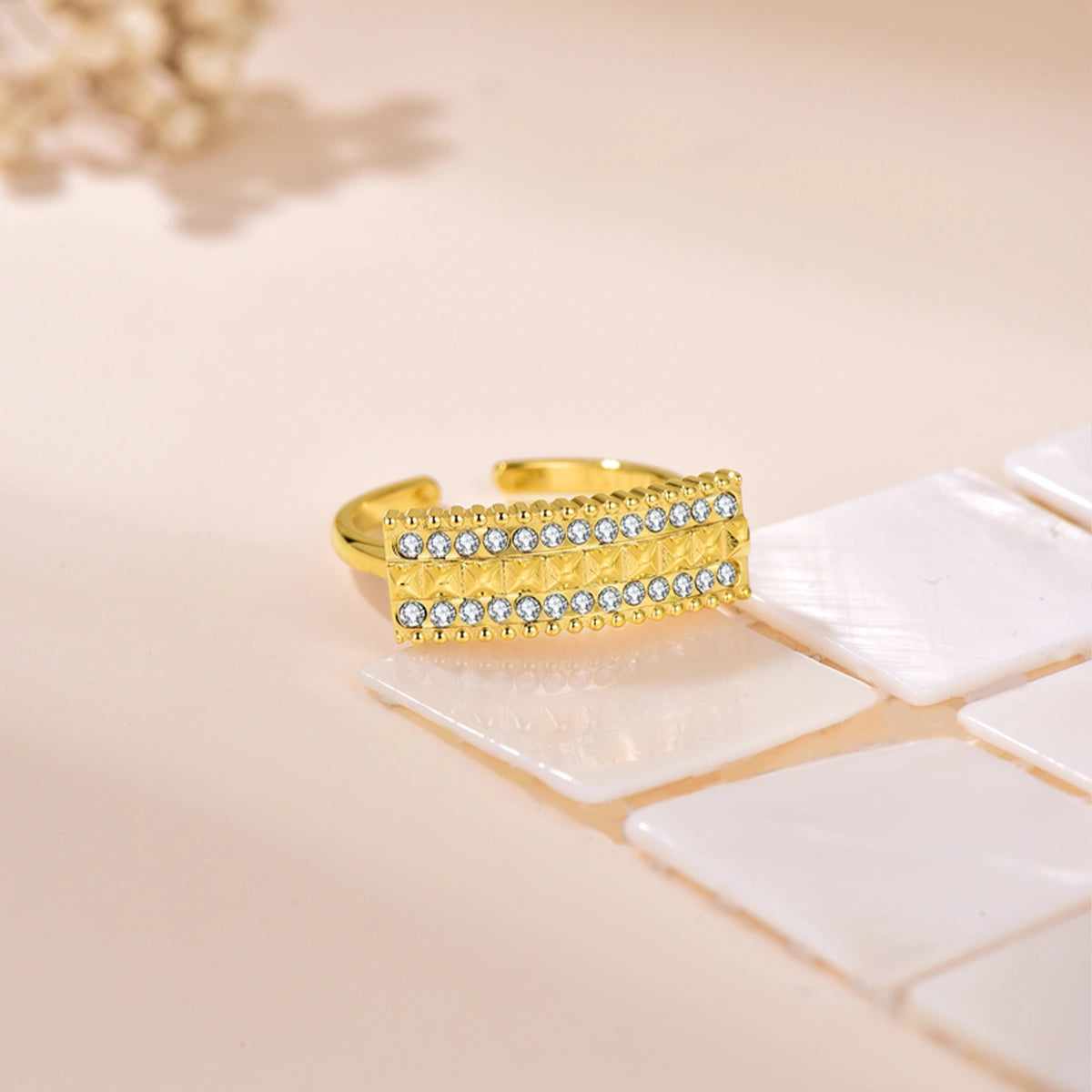 Noora / Ring Gold