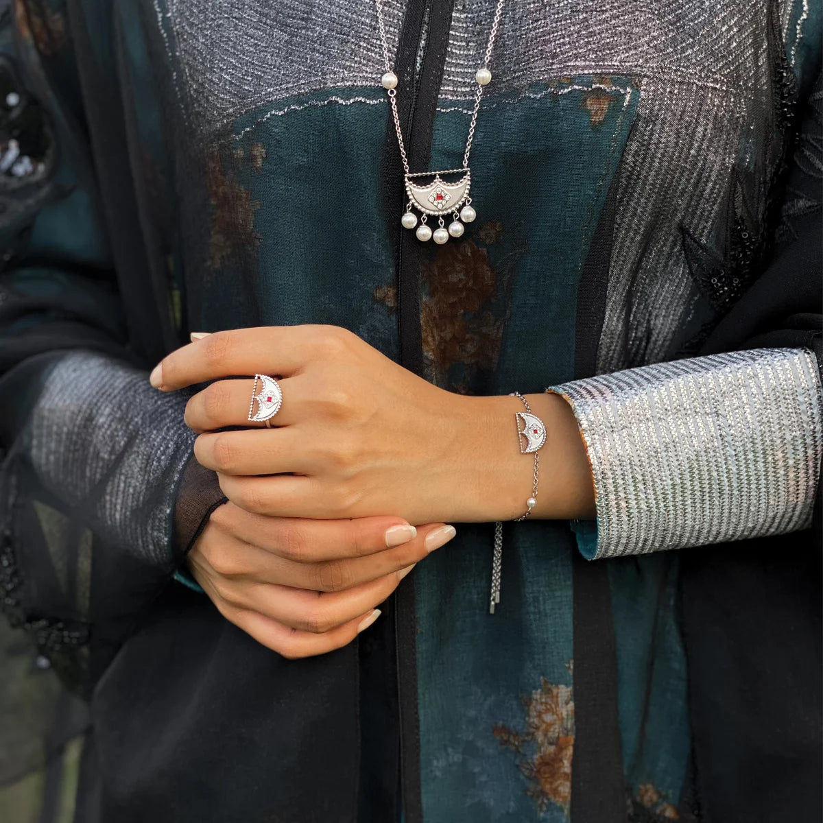 SHR01-2 | MINIMALIST