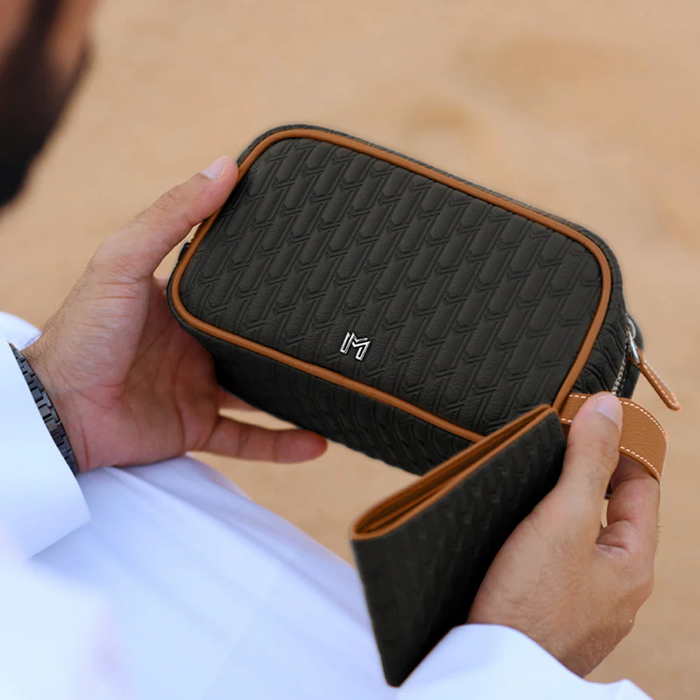 Travel Pouch Black & Tan / Silver