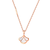 Tulip / Necklace Pearl Rose Gold