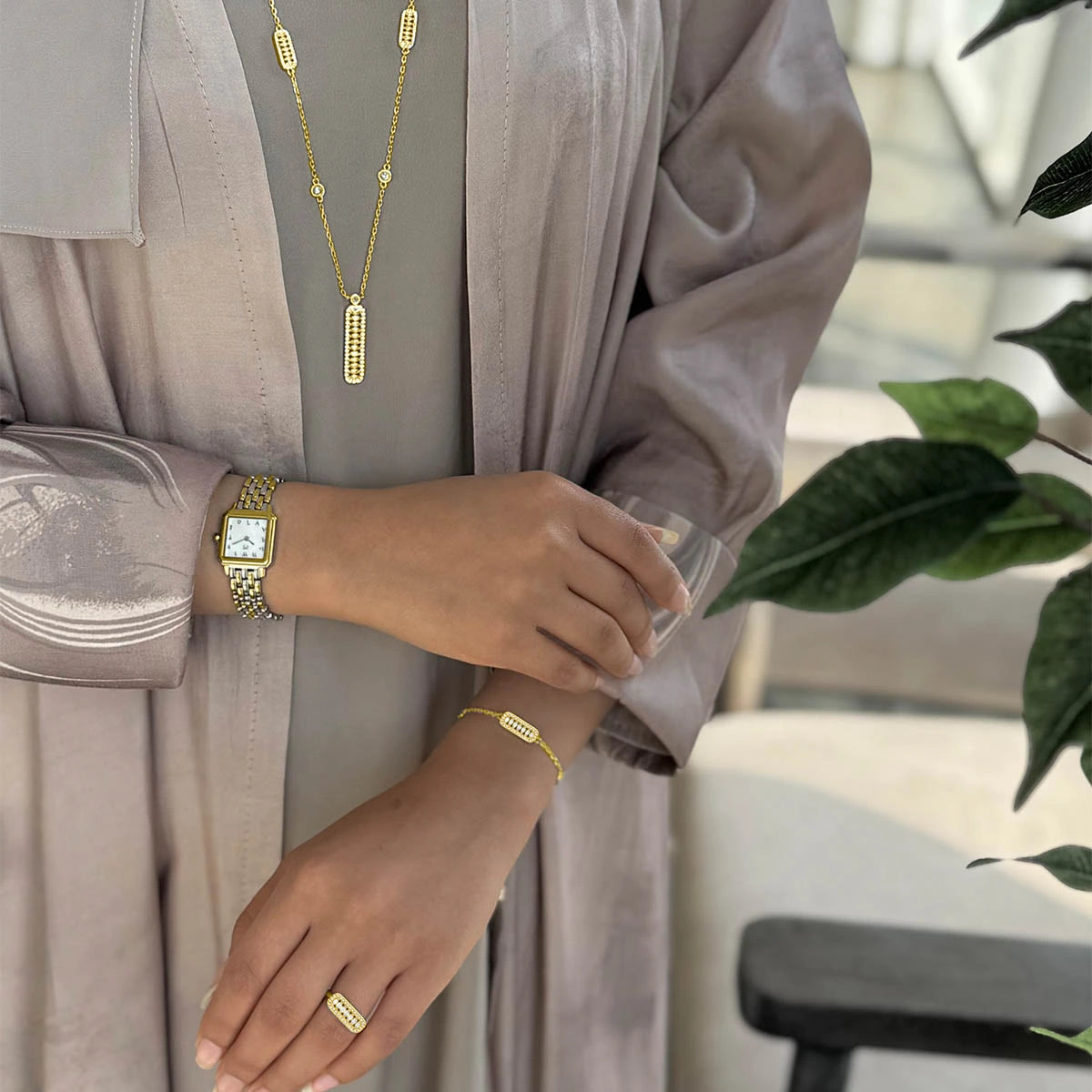 set-gold | MINIMALIST