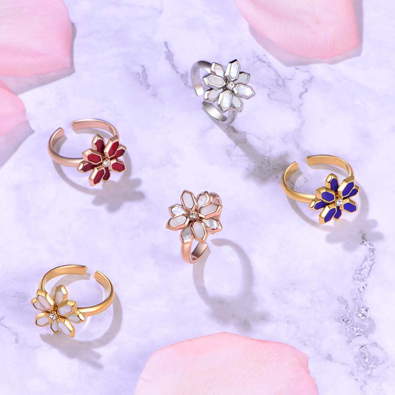 Lotus / Ring Pearl Rose Gold