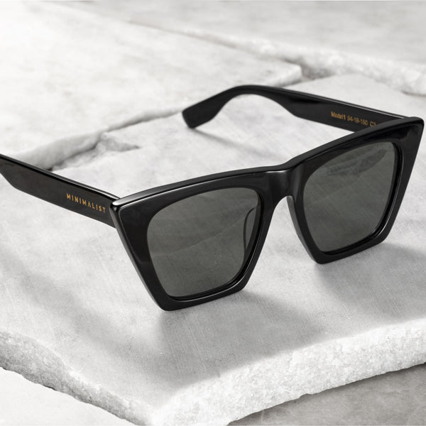 آيكون - أسود / رمادي