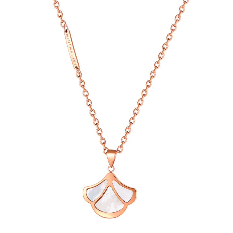 Tulip / Necklace Pearl Rose Gold