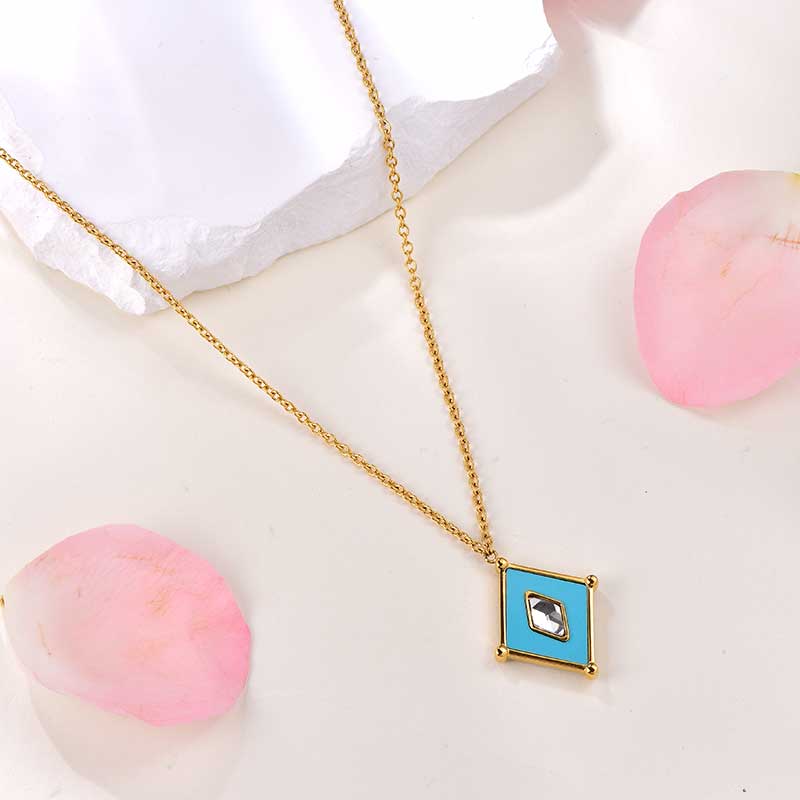 Kite / Necklace Turquoise Gold